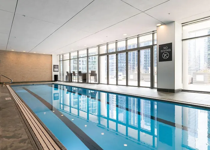 Apartment Loop W Gym Pool Lounge 1 Block From L Chi-701 Chicago